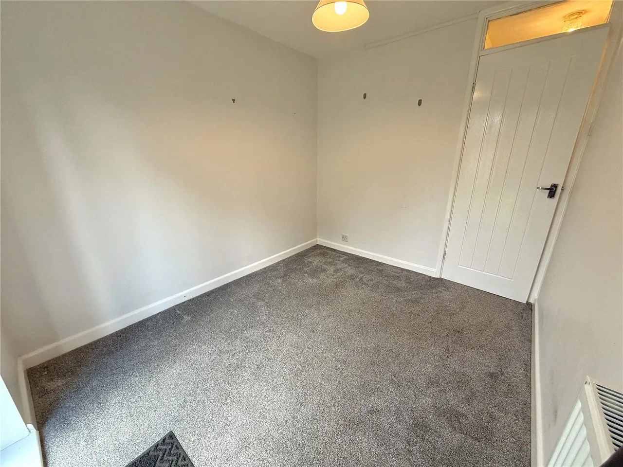 Violet Way, Middleton, M24, photo 13