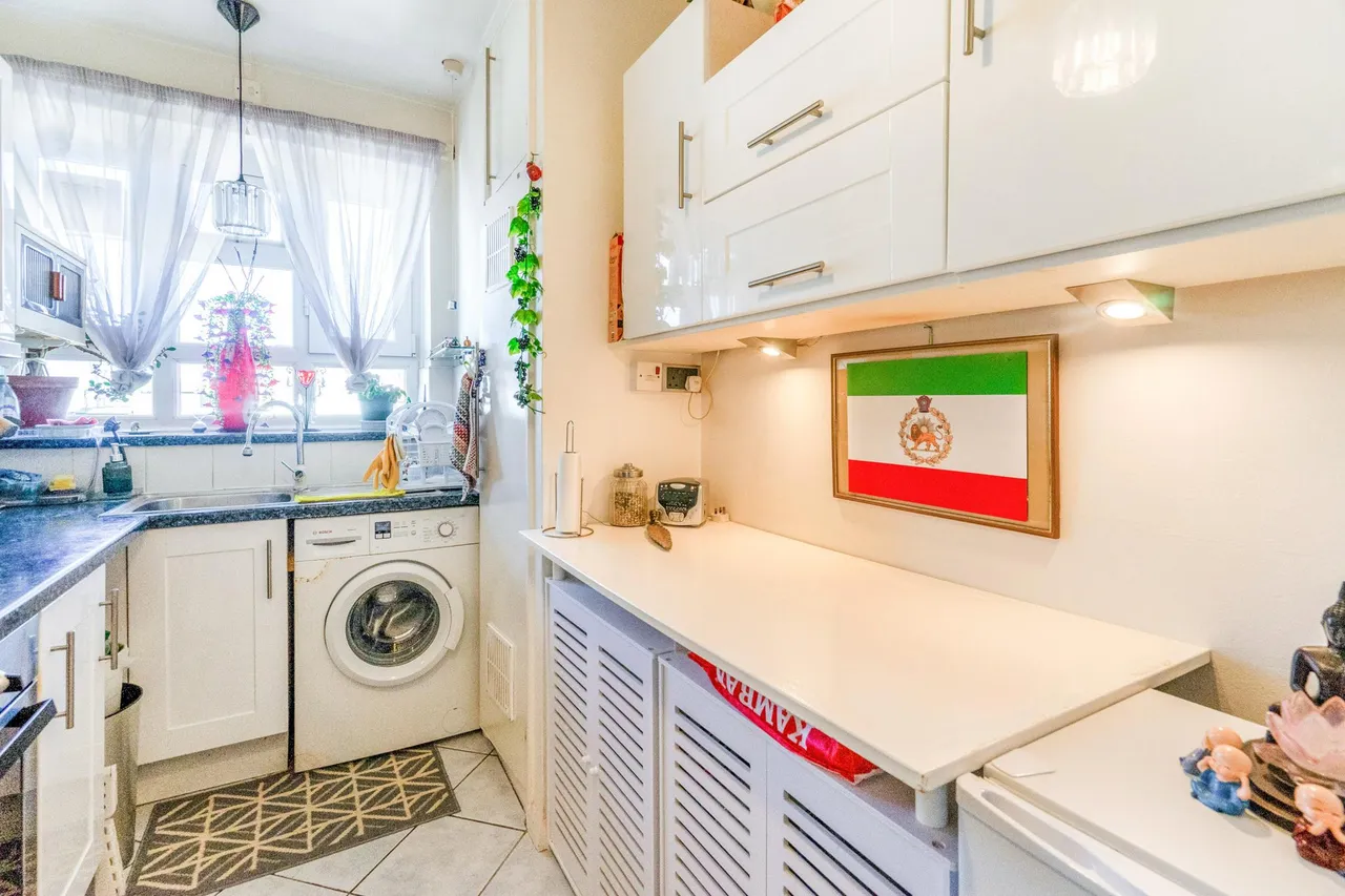Blythe Road, London, W14, photo 11