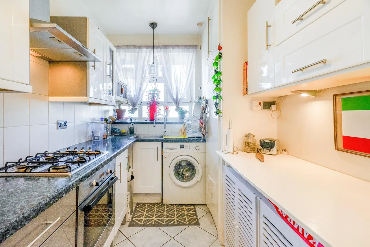 Blythe Road, London, W14, photo 12