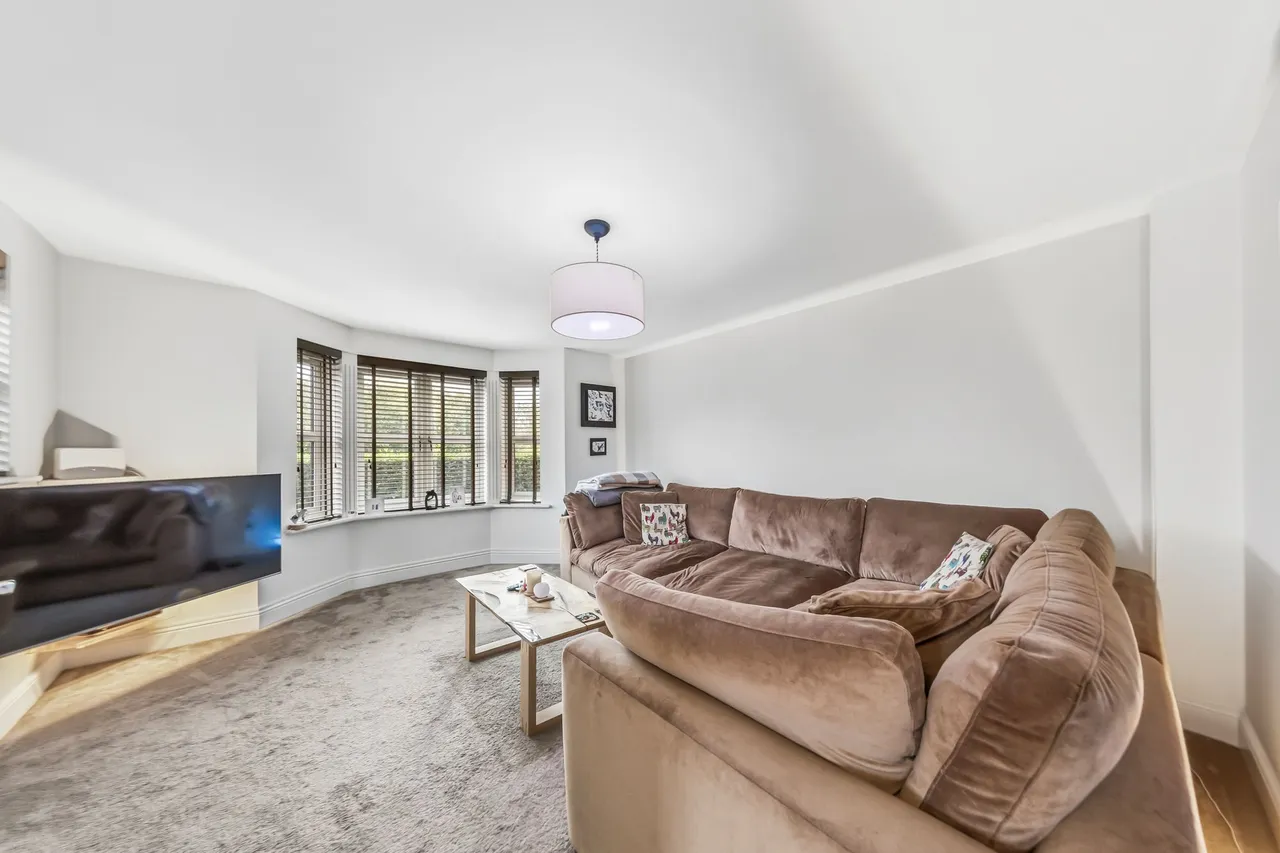 Honeysuckle Avenue, Warrington, WA5, photo 2