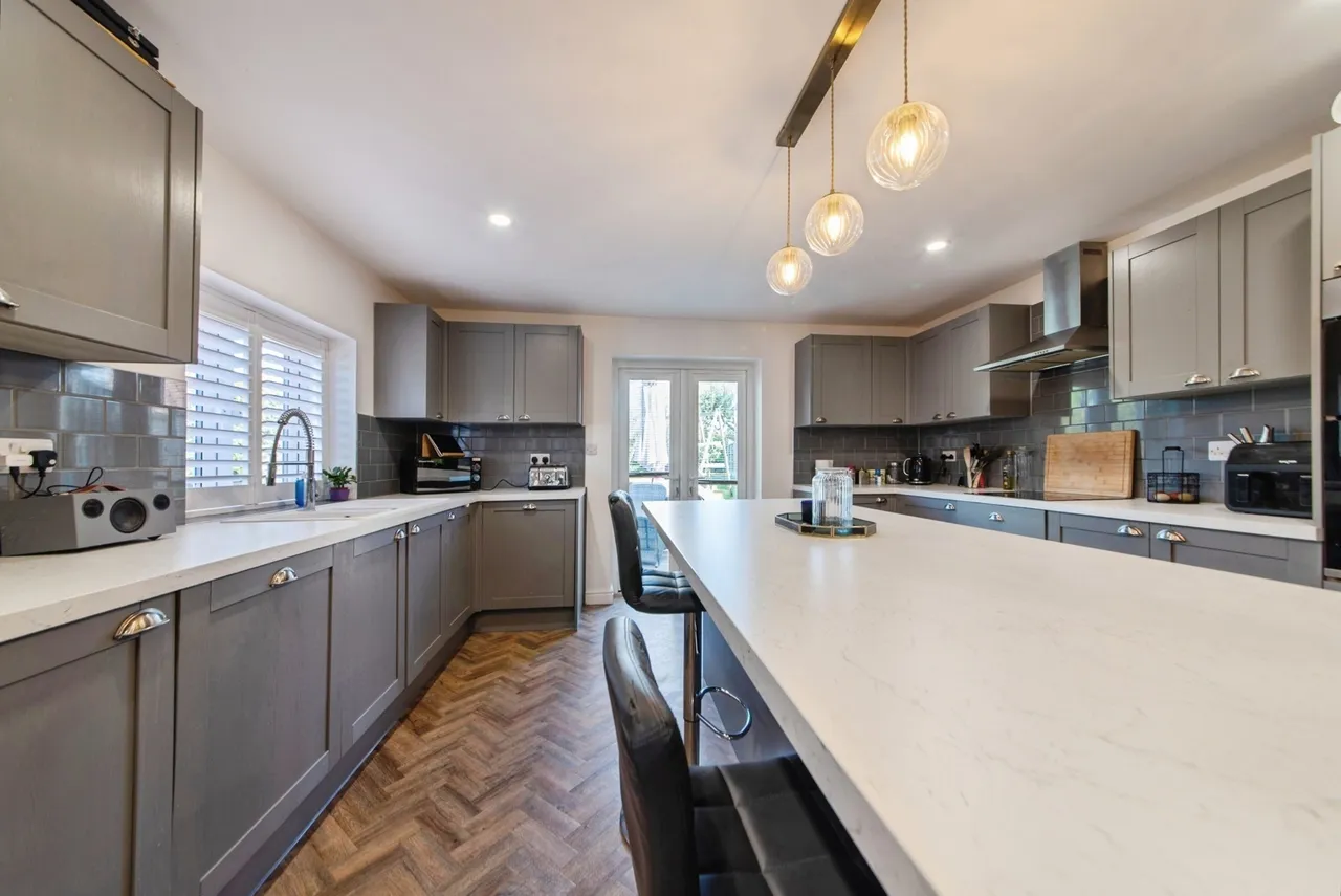 School Lane, North Hykeham, Lincoln, Lincolnshire, LN6, photo 5