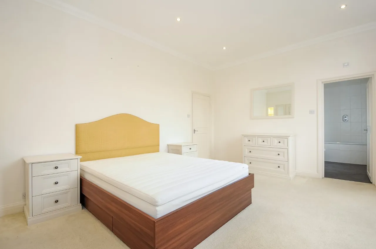 Eton Avenue, Belsize Park, NW3, photo 7