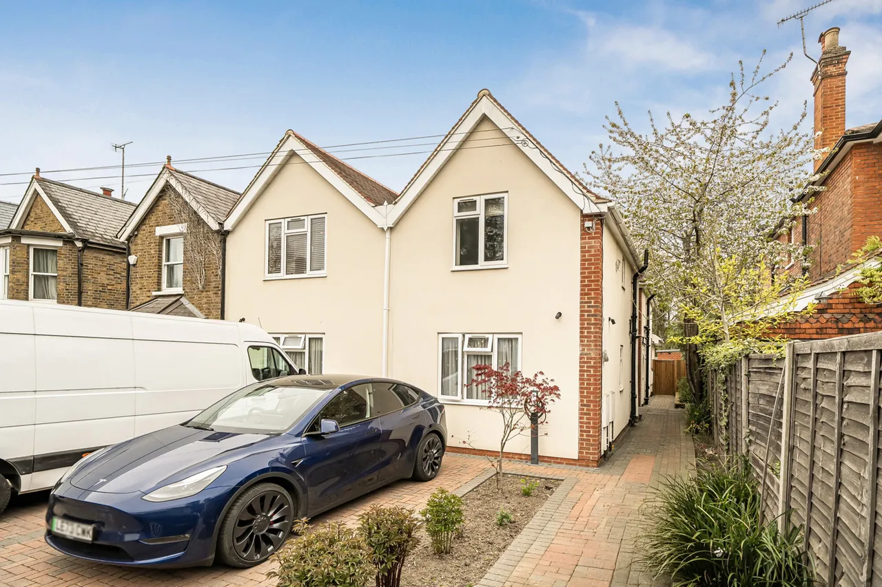 1 bed flat for sale, Wellington Road, Pinner, HA5
