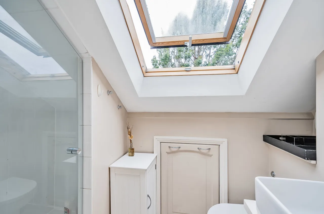 Bethel Close, Farnham, GU9, photo 12