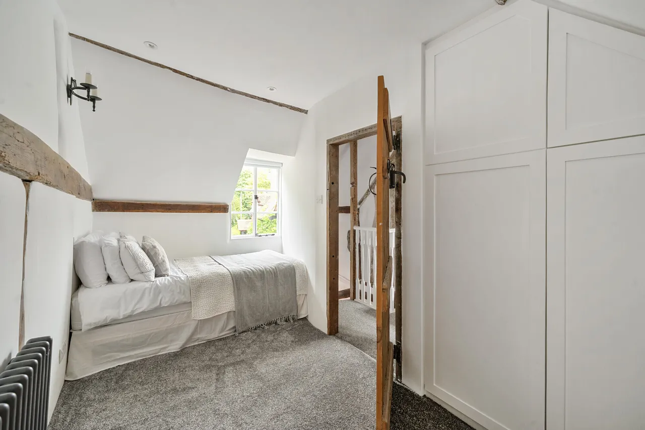 The Street, West Clandon, GU4, photo 12