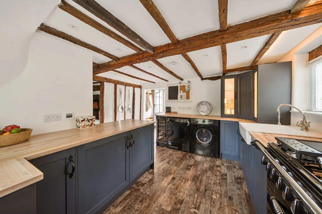 The Street, West Clandon, GU4, photo 6