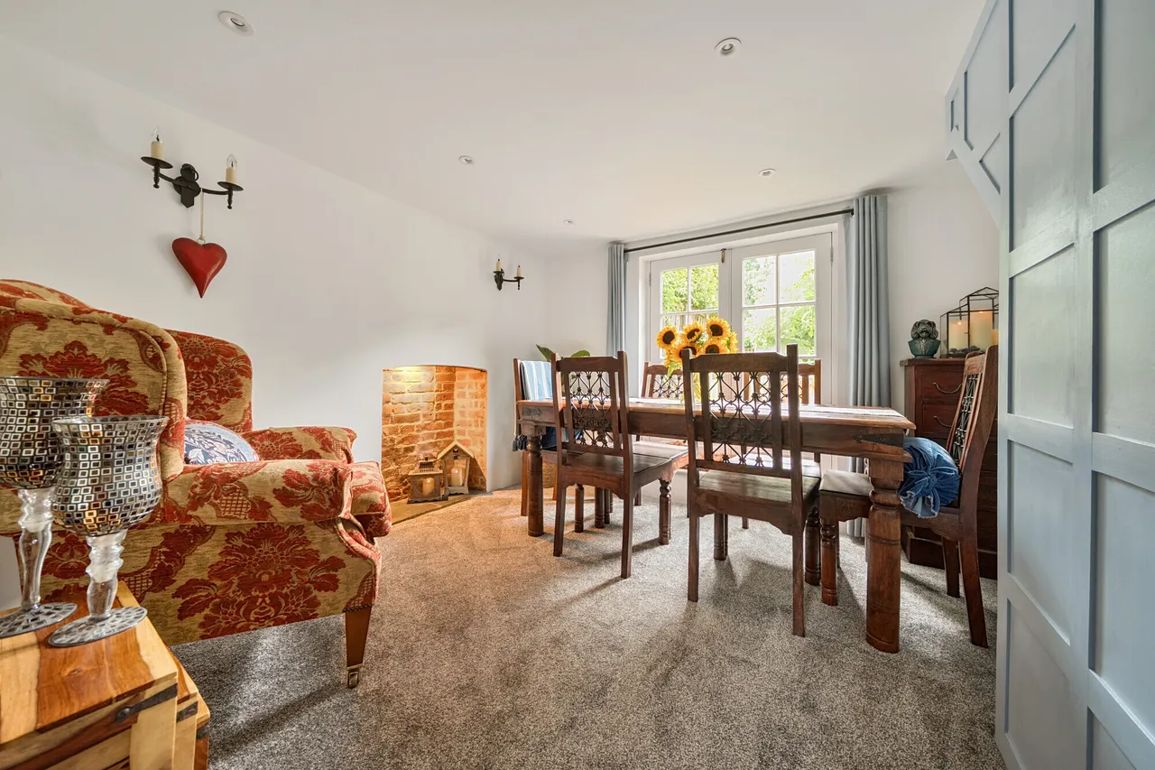 The Street, West Clandon, GU4, photo 8