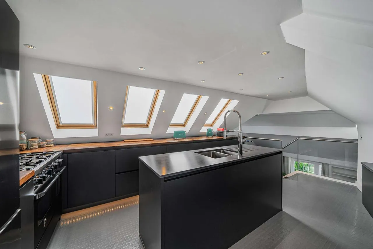 St. Ann's Road, London, SW13, photo 17