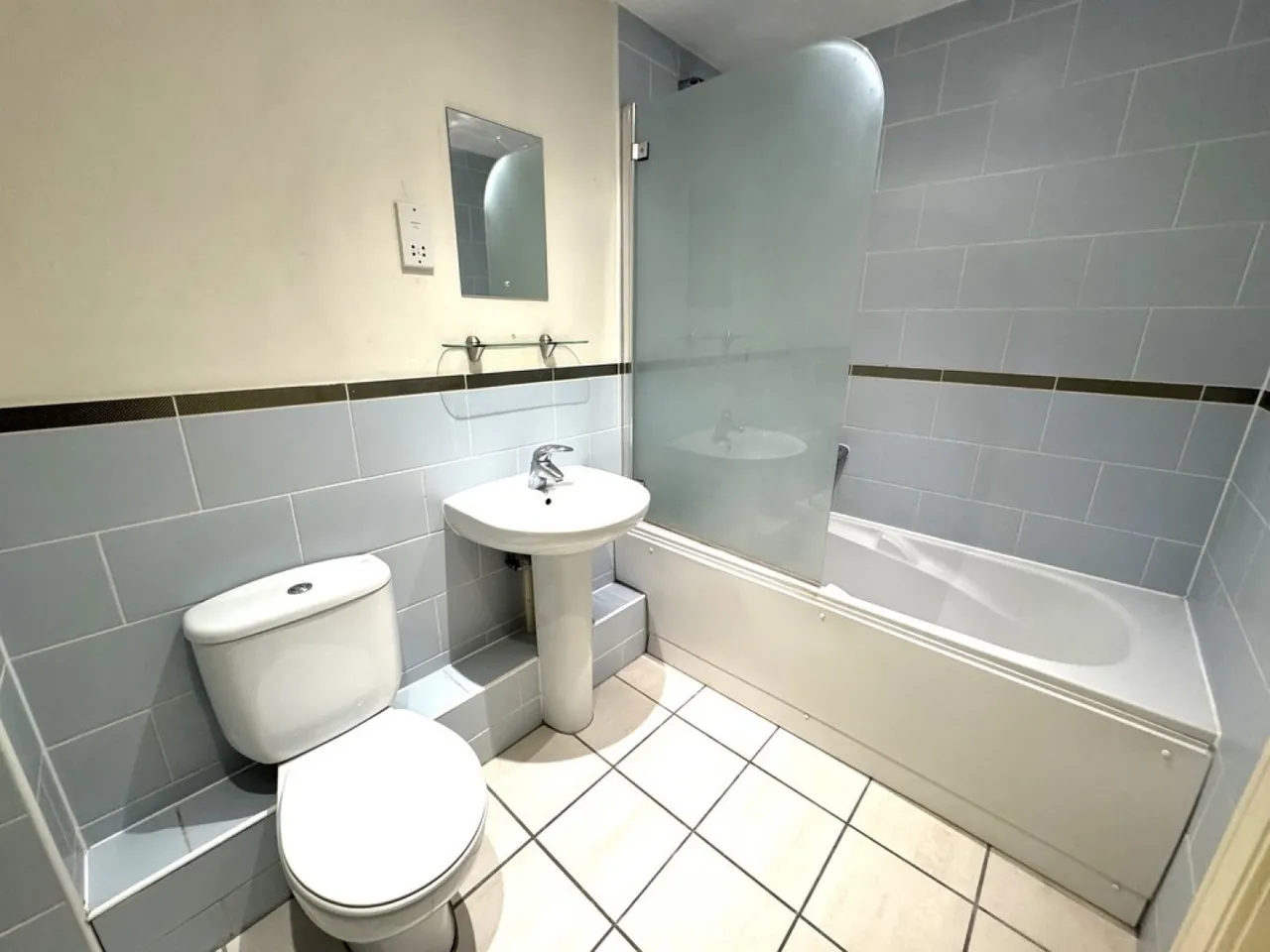 Picture House, Cheapside, Reading, photo 11