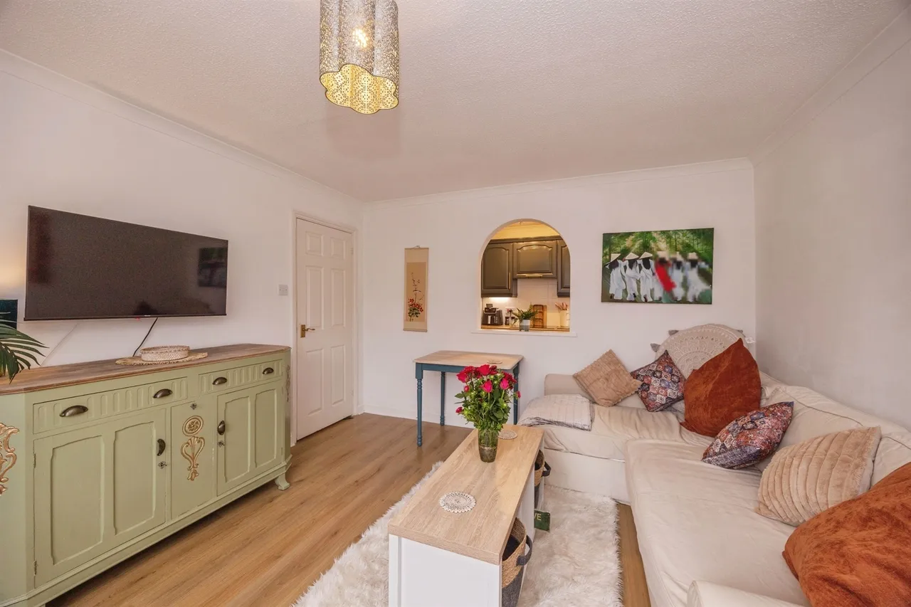 East Street, Havant, photo 2