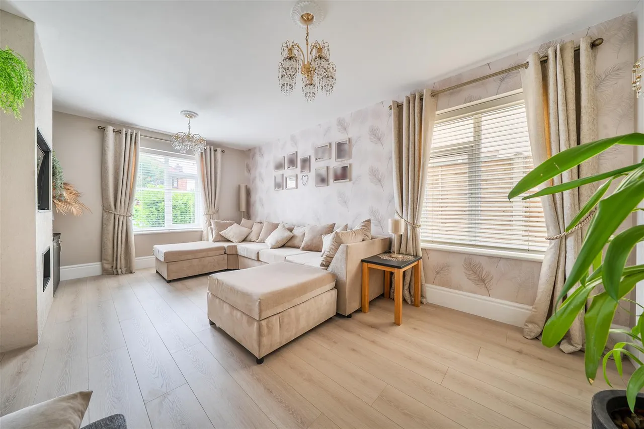 Spring Road, Sarisbury Green, Southampton, photo 9