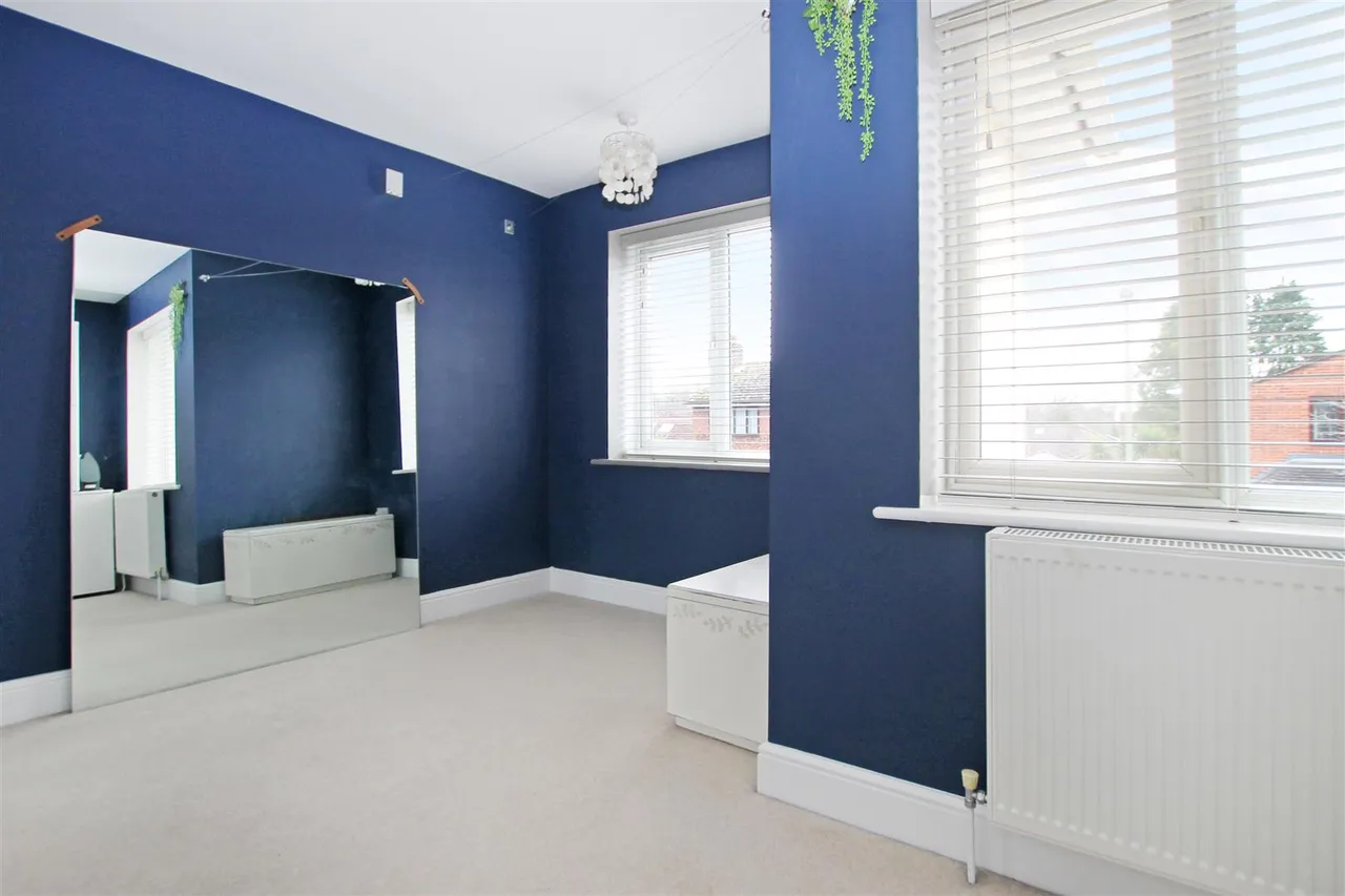 Spring Road, Sarisbury Green, Southampton, photo 16