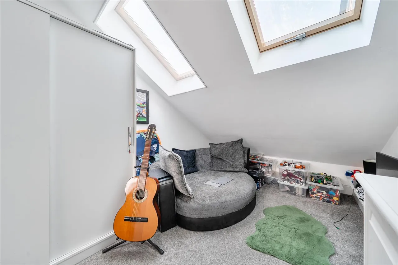 Spring Road, Sarisbury Green, Southampton, photo 12
