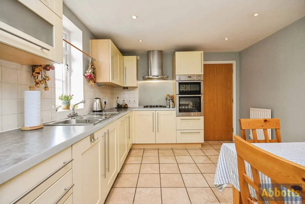 Kelso Close, RAYLEIGH, Essex, SS6, photo 9