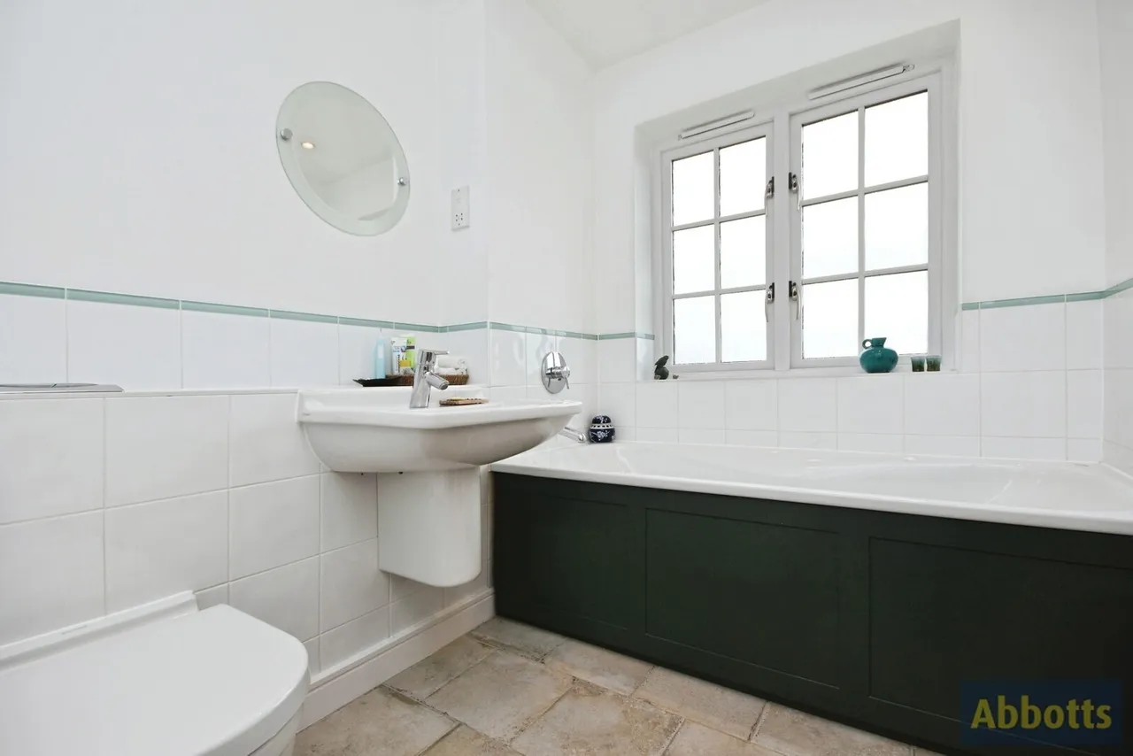 Kelso Close, RAYLEIGH, Essex, SS6, photo 25