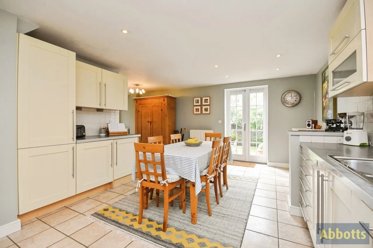 Kelso Close, RAYLEIGH, Essex, SS6, photo 11