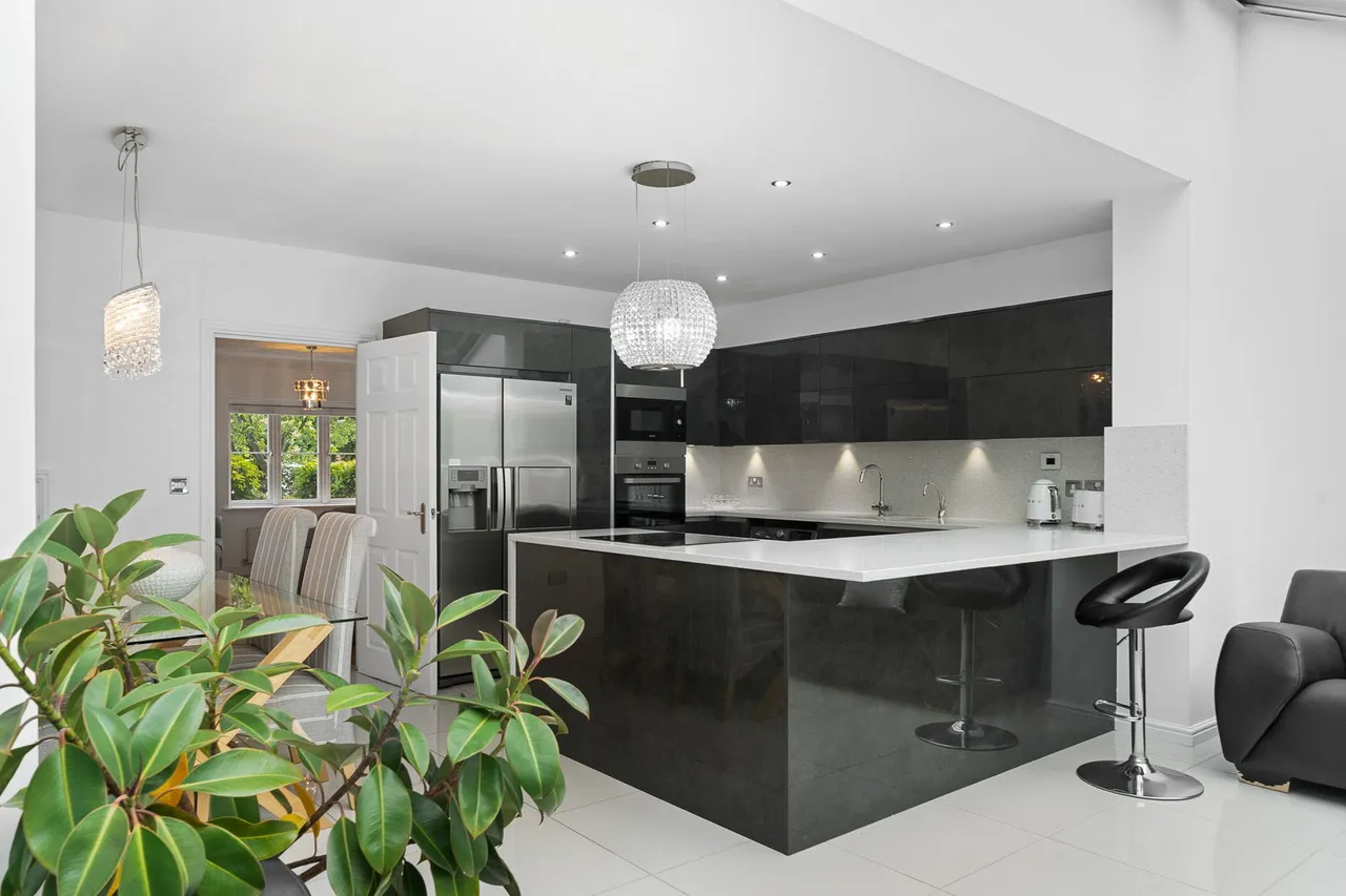 St. Aidans Drive, Widnes, WA8, photo 8