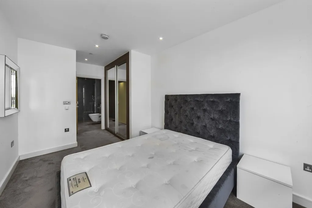 Hebden Place, Nine Elms, SW8, photo 15