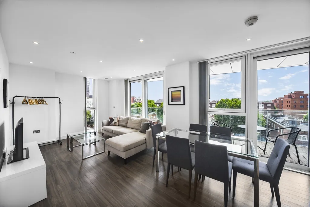 Hebden Place, Nine Elms, SW8, photo 2