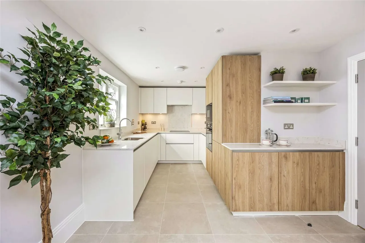 Hermitage Place, Bath Road, Taplow, Maidenhead, Buckinghamshire, SL6 0AR, photo 3