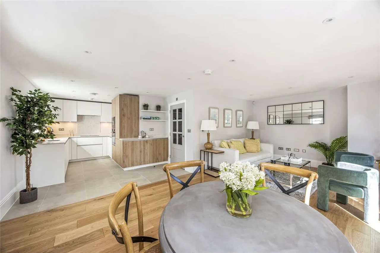 Hermitage Place, Bath Road, Taplow, Maidenhead, Buckinghamshire, SL6 0AR, photo 4