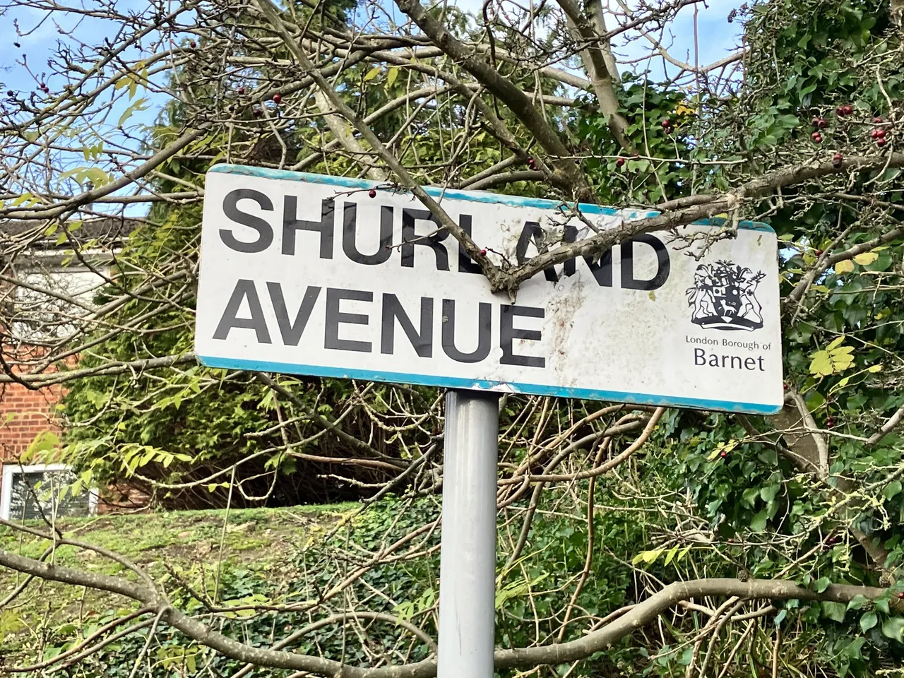 Shurland Avenue, EN4, photo 6