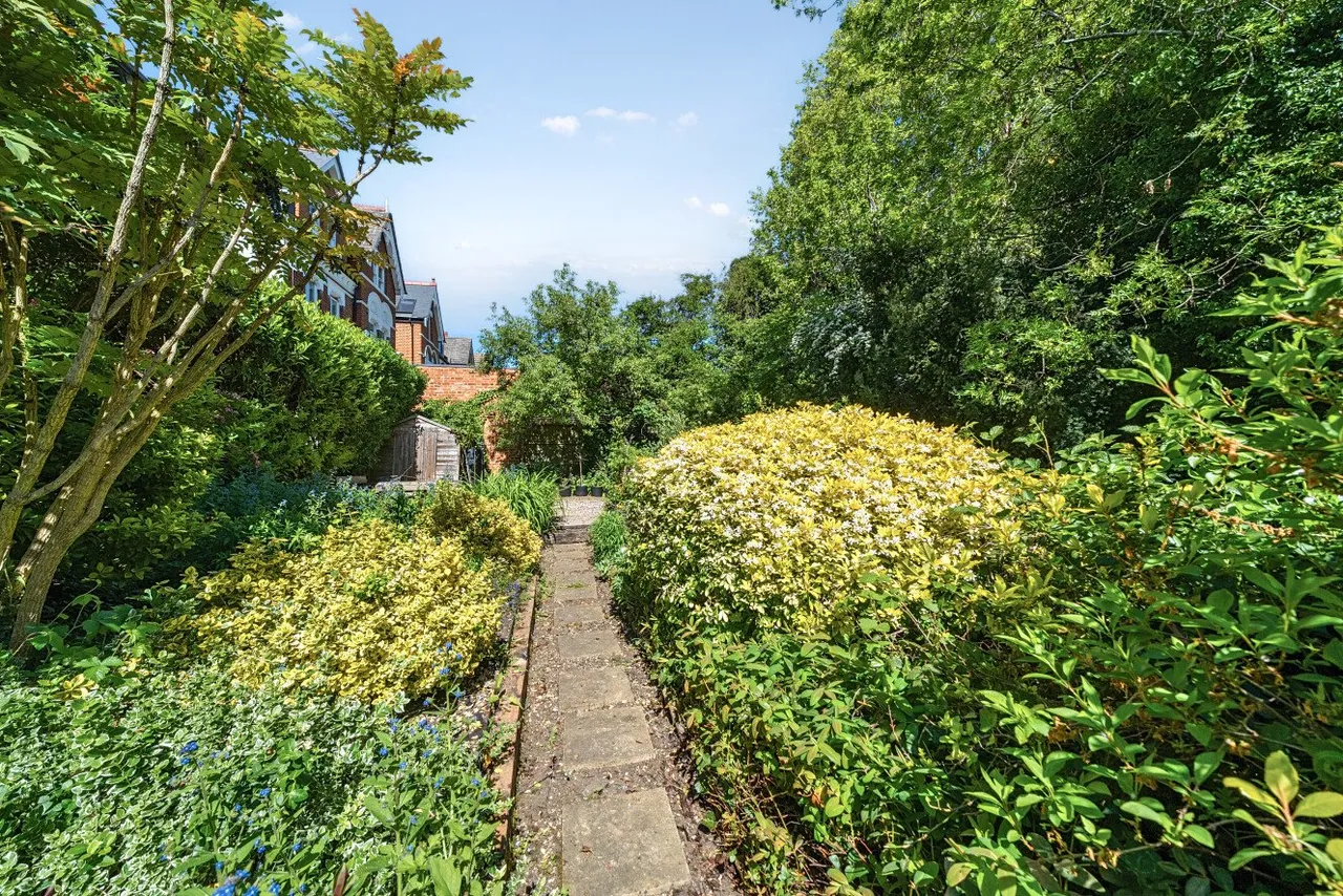 Baskerville Road, Battersea, London, SW18, photo 4