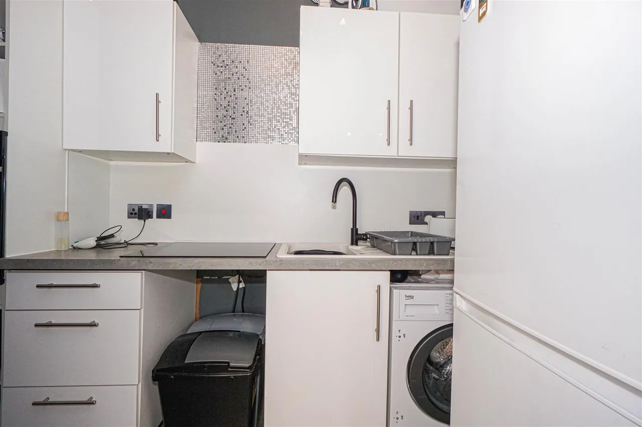 London Road, St. Leonards-On-Sea, photo 9