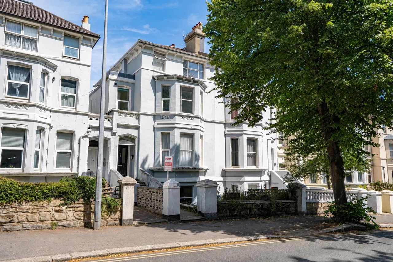 1 bed flat for sale, London Road, St. Leonards-On-Sea