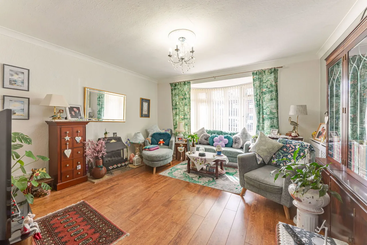 Landor Road, Whitnash, photo 4