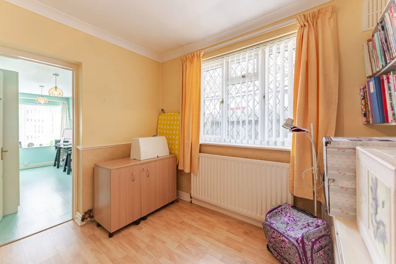 Landor Road, Whitnash, photo 11
