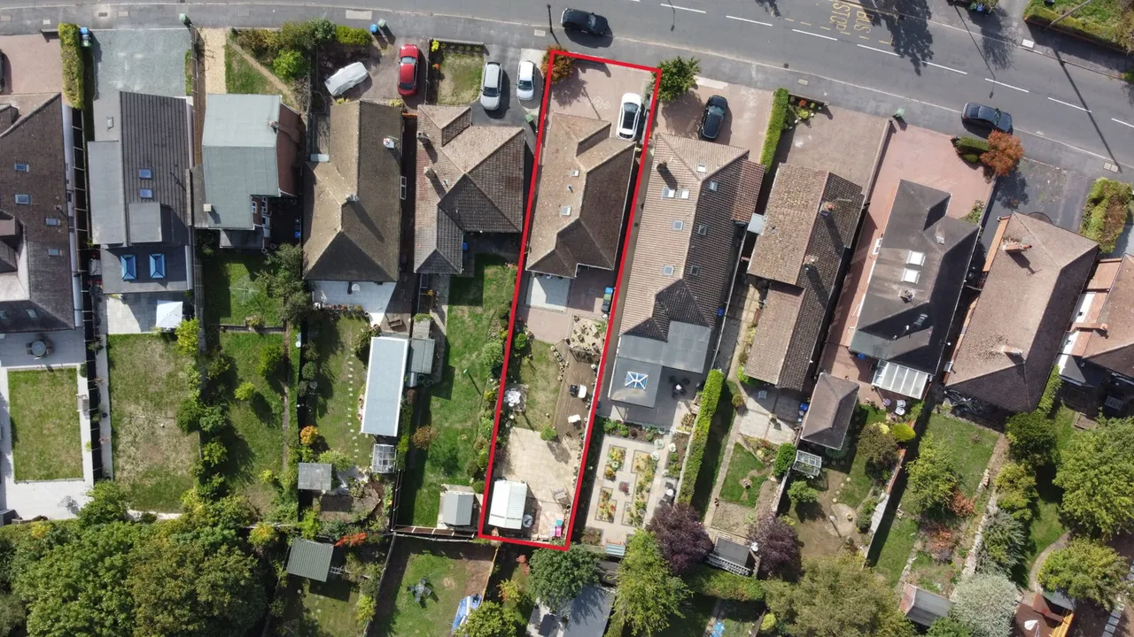 Landor Road, Whitnash, photo 25