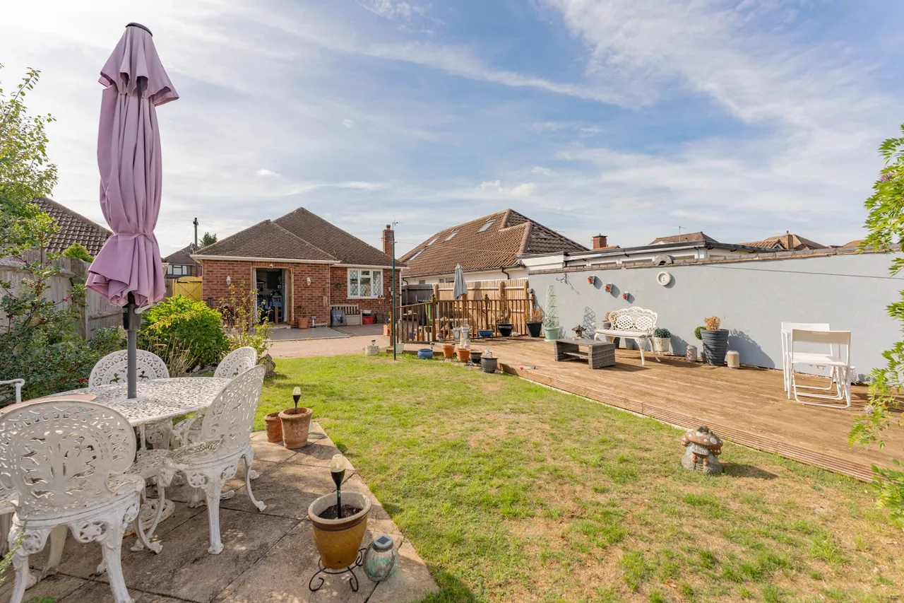 Landor Road, Whitnash, photo 23