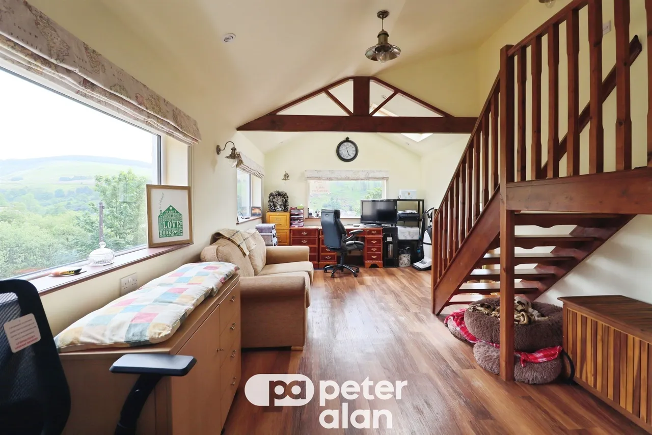 Sunnybank Port Talbot, SA13, photo 2