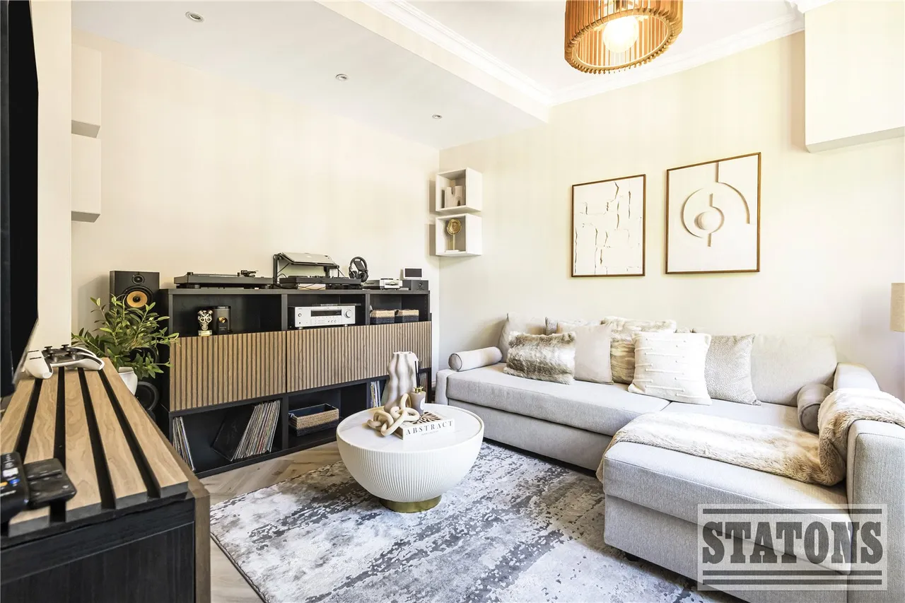 Park Avenue, Enfield, EN1 2HH, photo 13