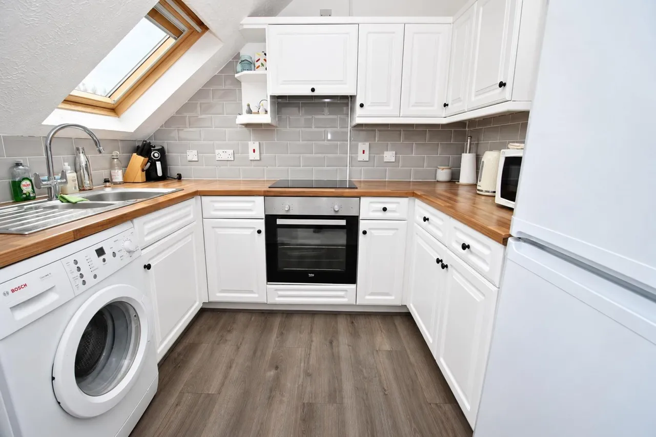 Sheering Mill Lane, Sawbridgeworth, CM21, photo 4