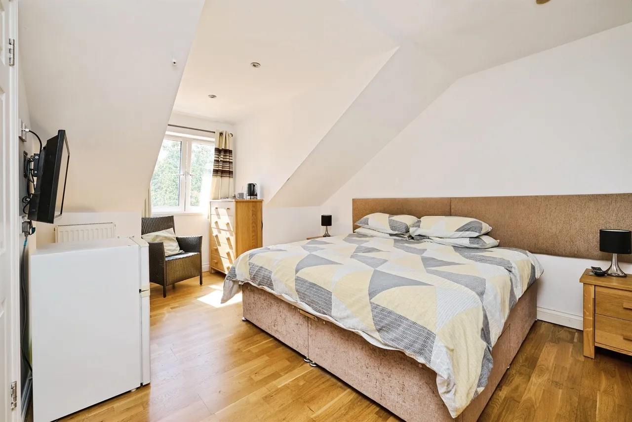 Buckingham Road, Silverstone, Silverstone, photo 9