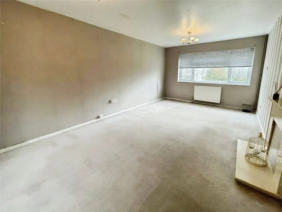 with 2 bedrooms in Old Harlow, CM17, photo 6