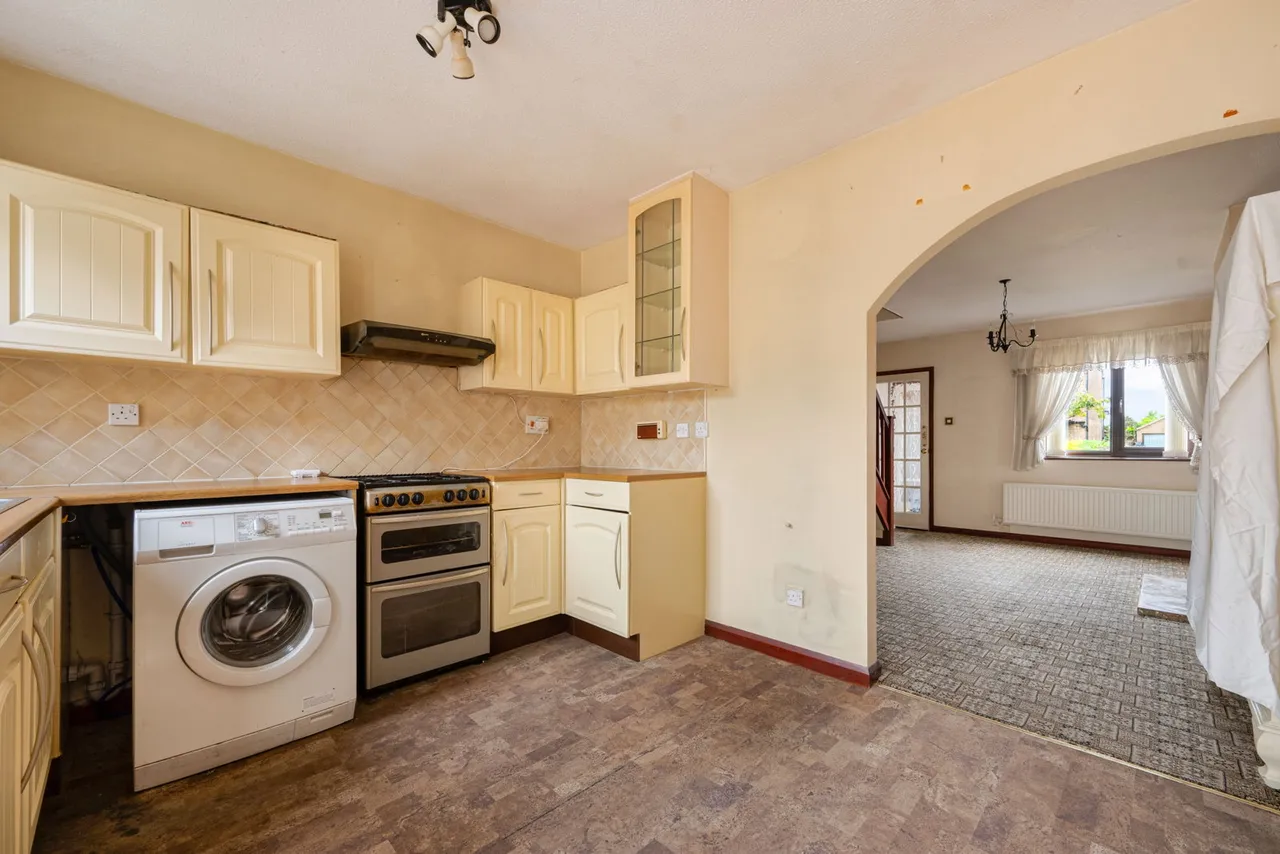 Carlisle Close on Barrowby Gate in Grantham, photo 5