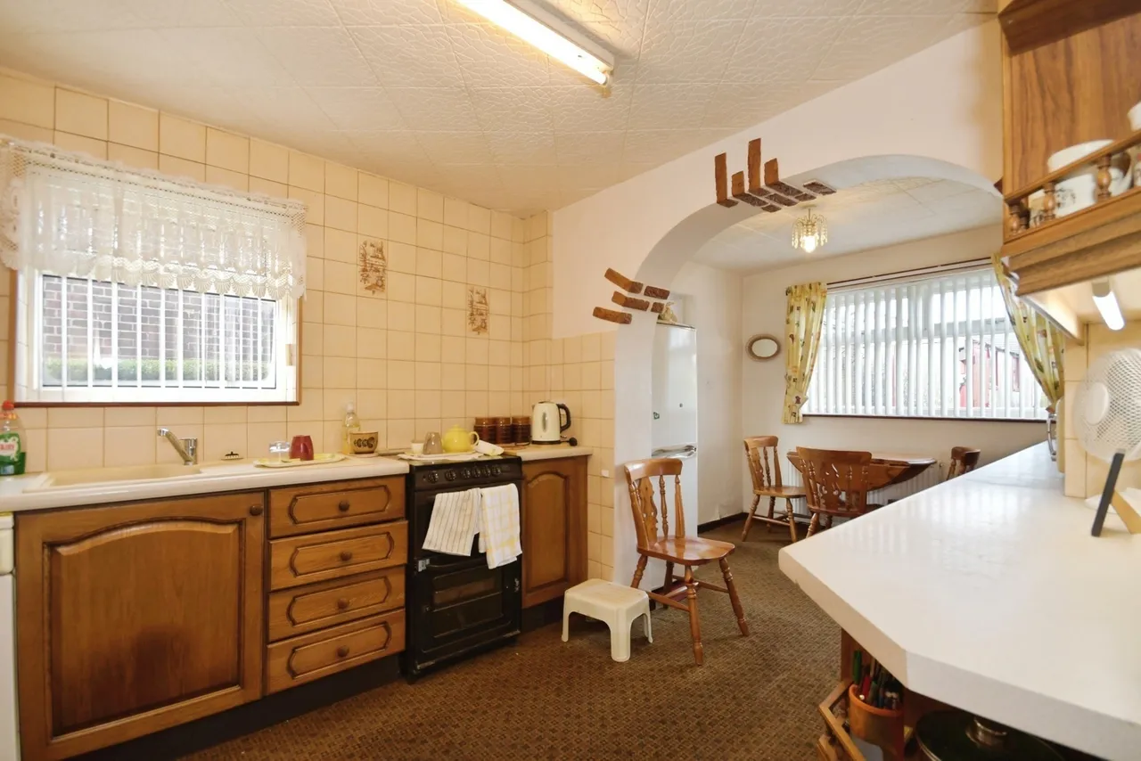 Cornwall Avenue, Buxton, Derbyshire, SK17, photo 4