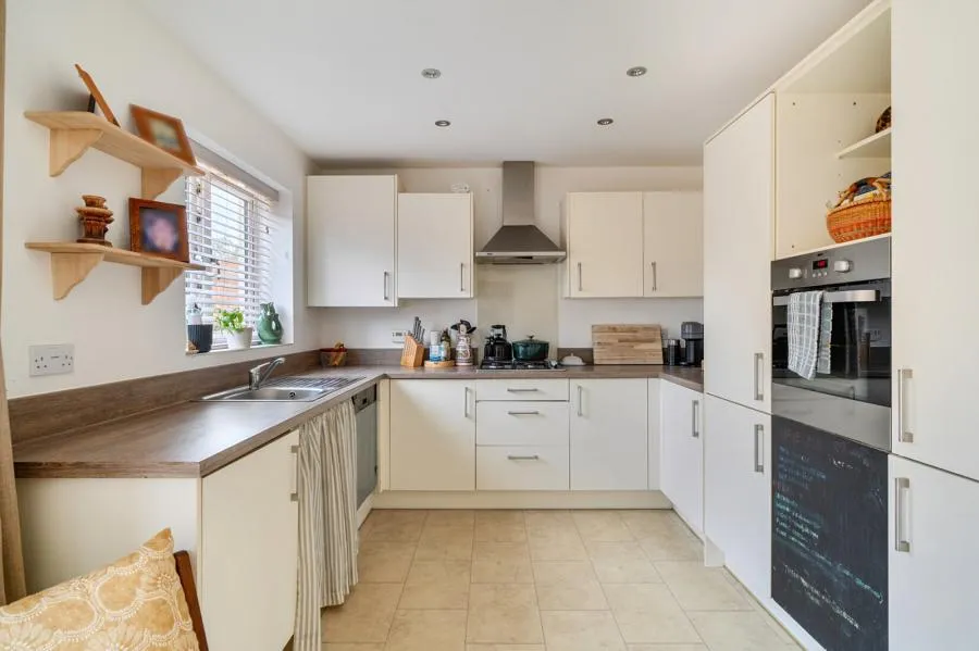 Bourton Road, Banbury, OX16, photo 2