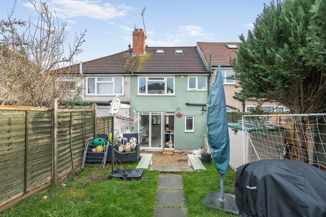 Collindale Avenue, DA8, photo 12