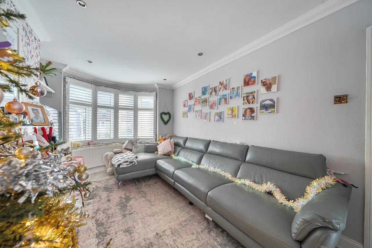 Collindale Avenue, DA8, photo 9