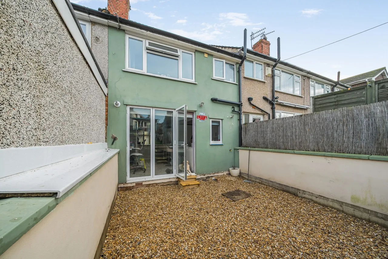 Collindale Avenue, DA8, photo 5