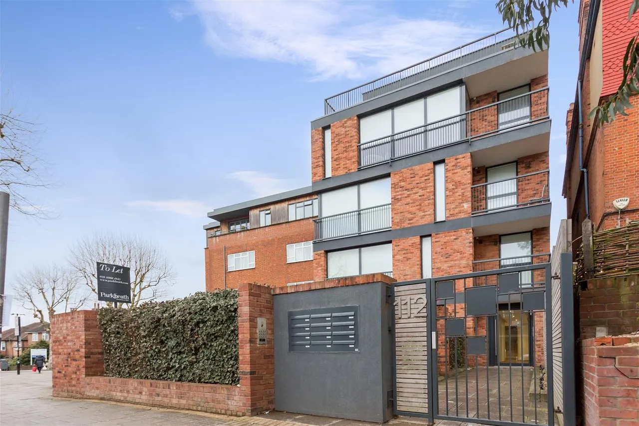 Walm Lane, Willesden Green, NW2, photo 10