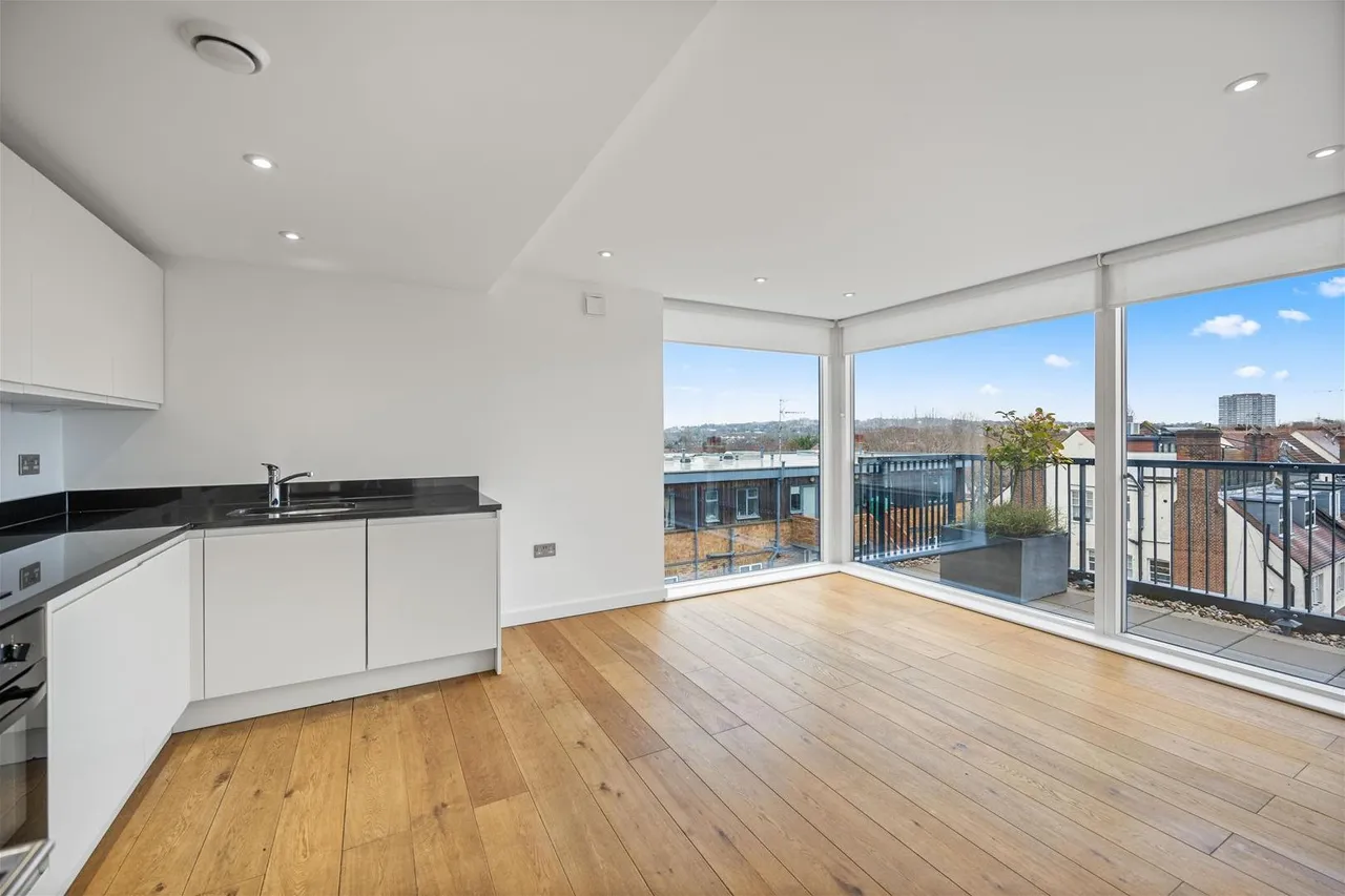 1 bed flat to rent, Walm Lane, Willesden Green, NW2