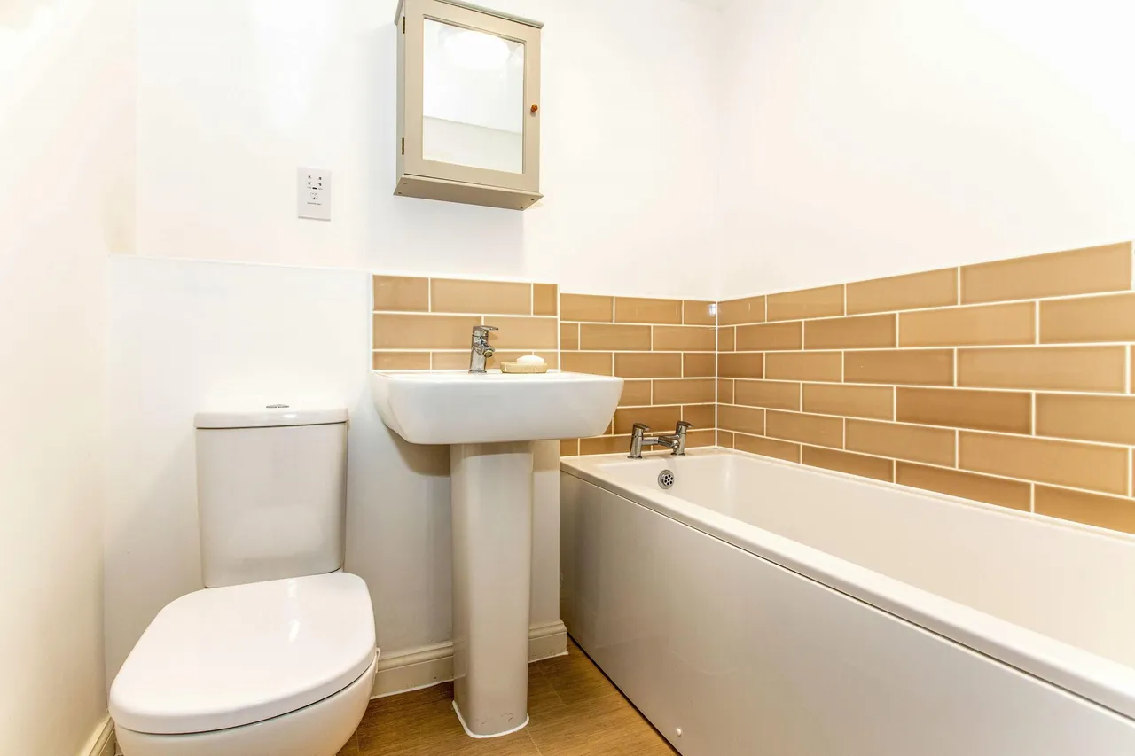 Mill Court Papworth Everard, CB23, photo 9