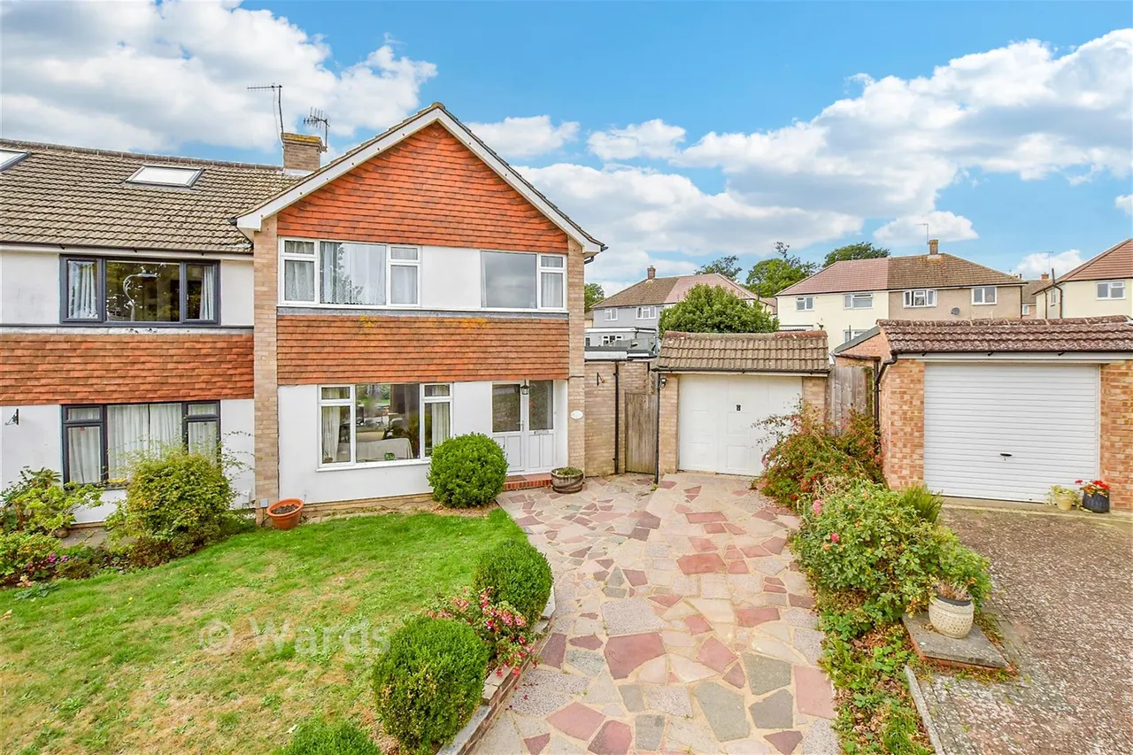 Larch Crescent, Tonbridge, TN10, photo 5