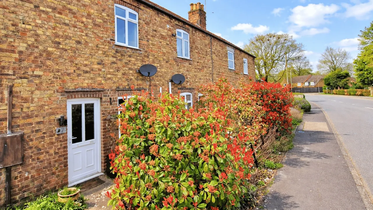 2 bed house for sale — Peterborough Road, CROWLAND, PE6
