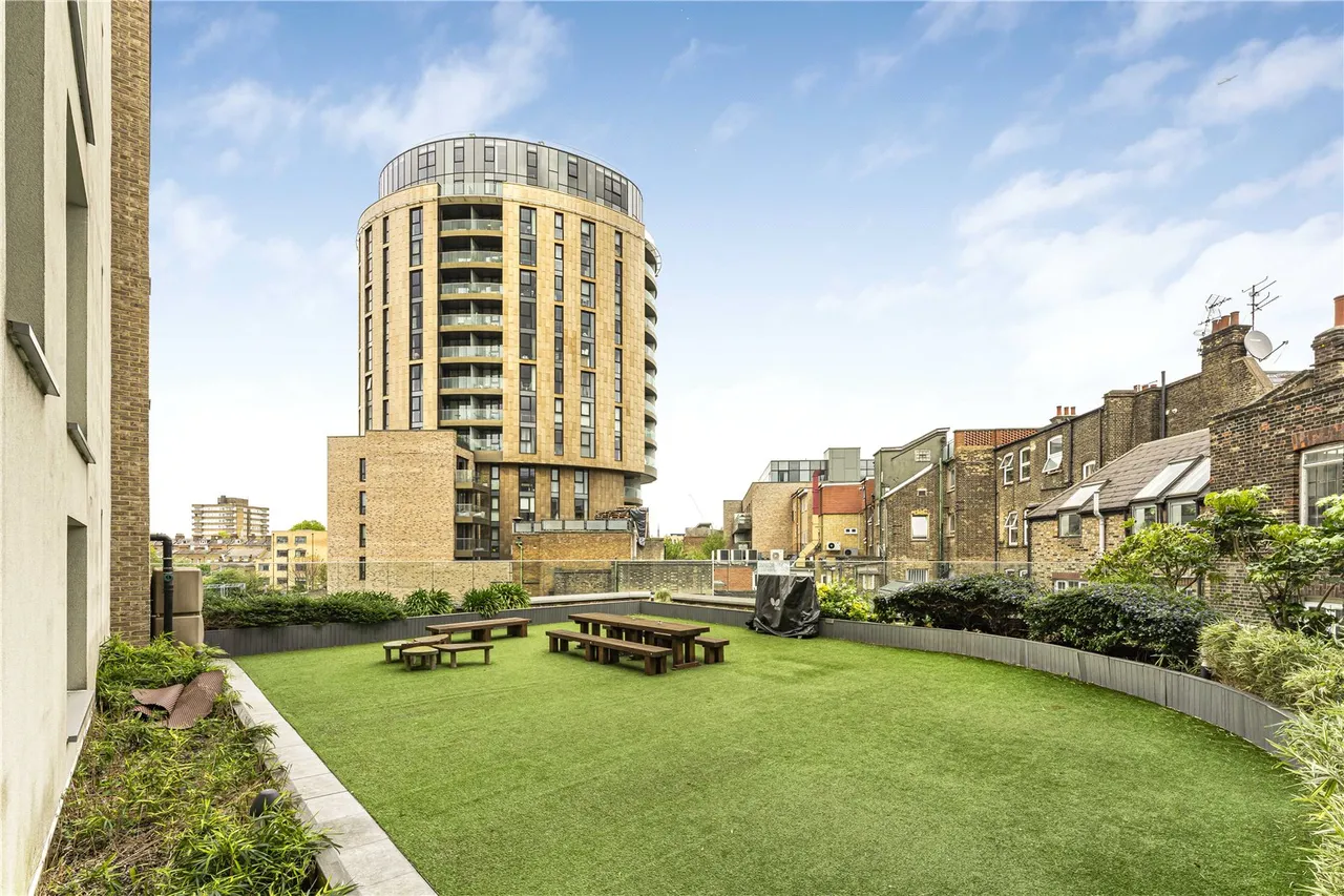 Boleyn Road, London, N16, photo 5